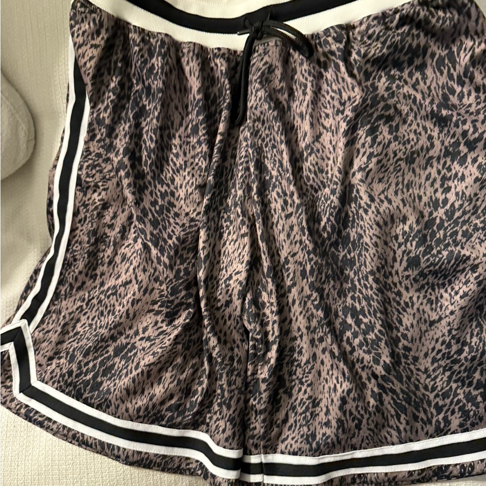 John Elliott. Perfect condition shorts. Size medium